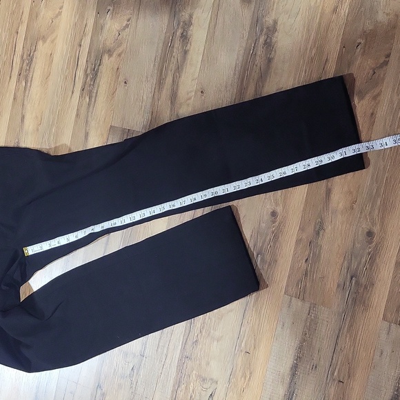 AMAZON ESSENTIALS Black Slim-Fit Wrinkle-Resistant Flat Chino Front Pant  -30x32 - Picture 13 of 13